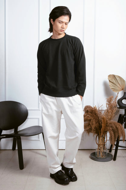 Tailored Fit Knitted Sweater - Black