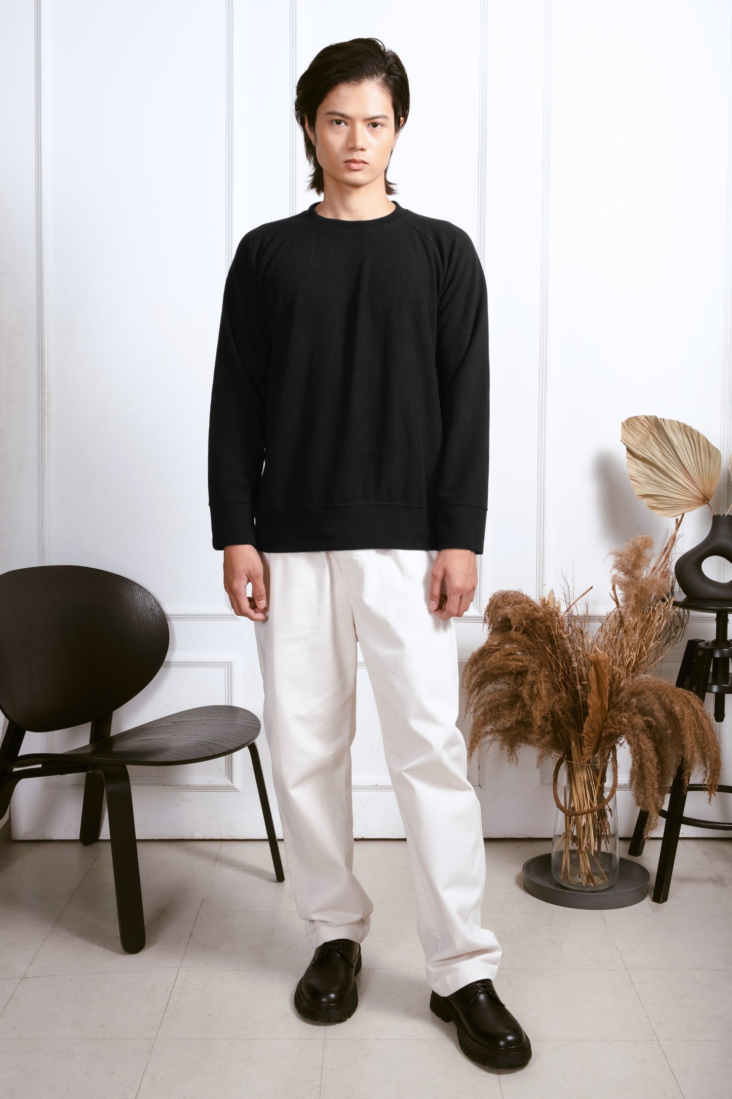 Tailored Fit Knitted Sweater - Black