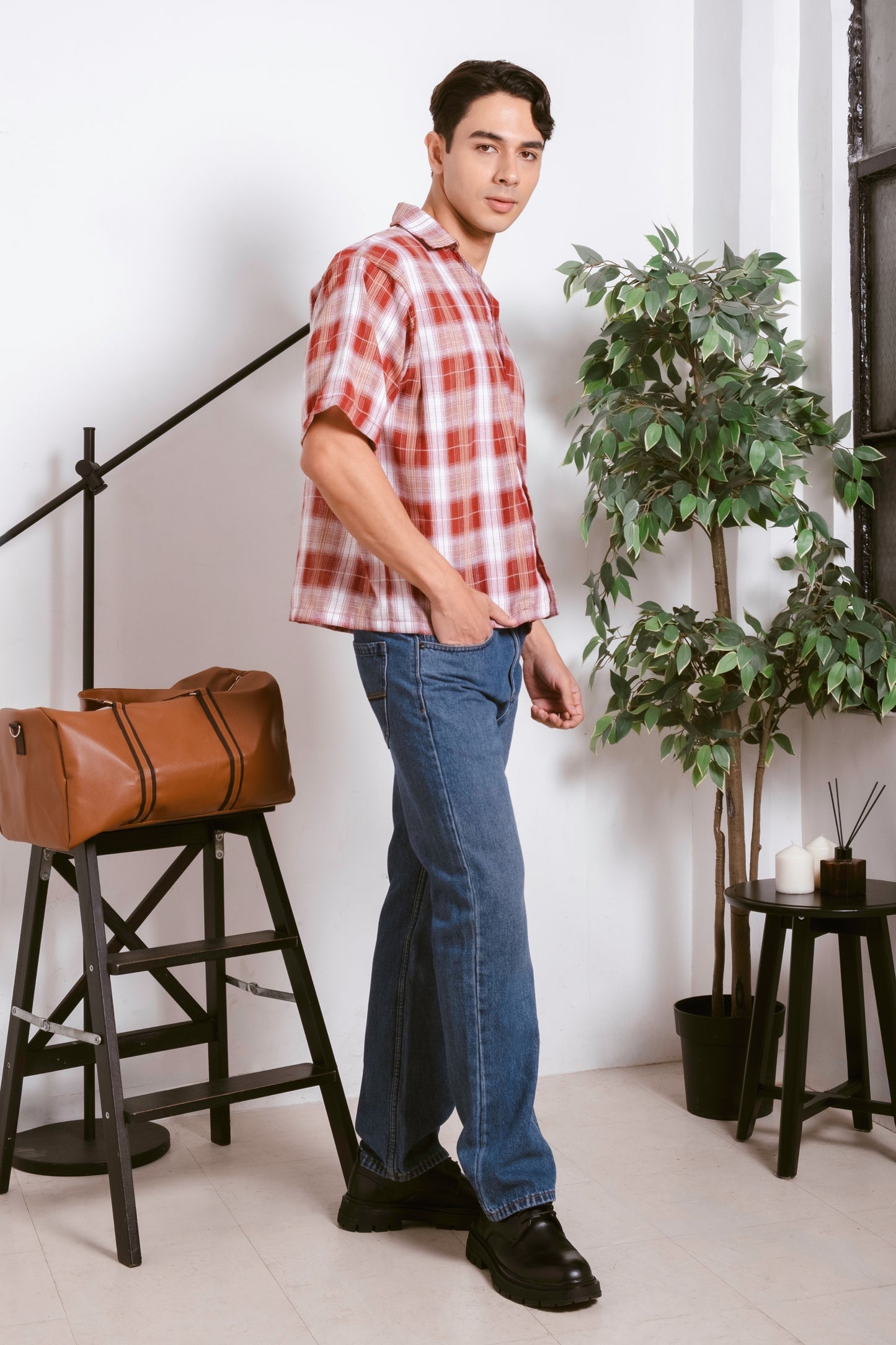 Vintage Boxy Cropped Shirt - White/Red